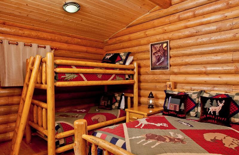 Cabin bedroom at Goosewing Ranch.