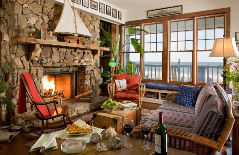 Living Room at Elizabeth Pointe Lodge 