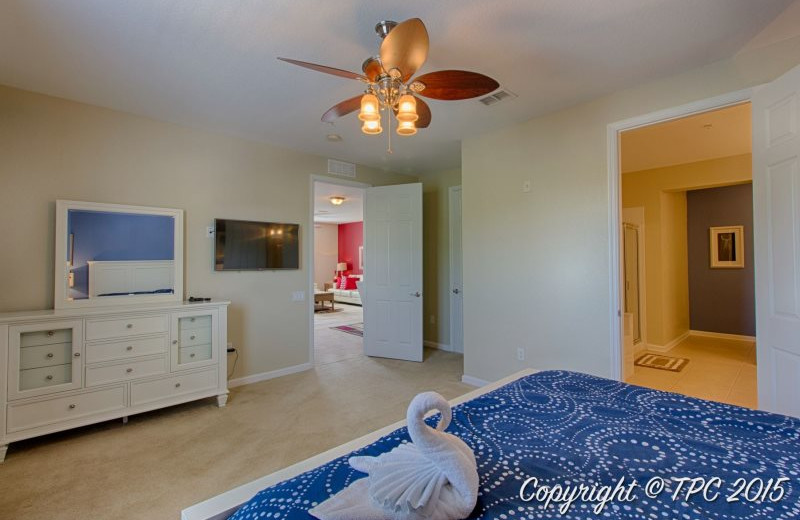 Rental bedroom at Vista Vacation Rentals.
