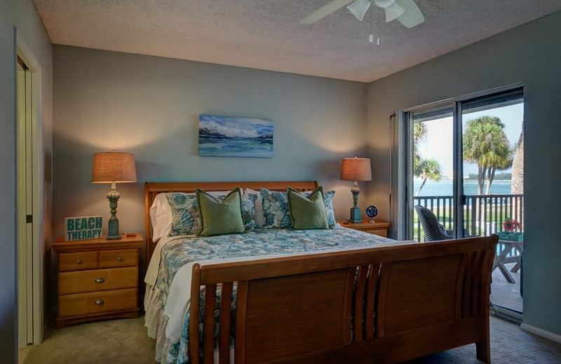 Rental bedroom at beachrentals.mobi. LLC.