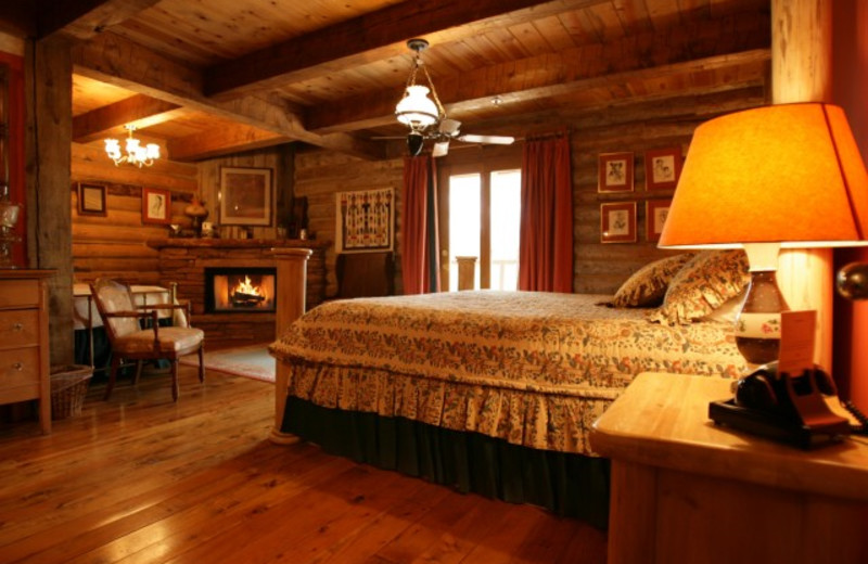 Guest room at The Lodge at Red River Ranch.
