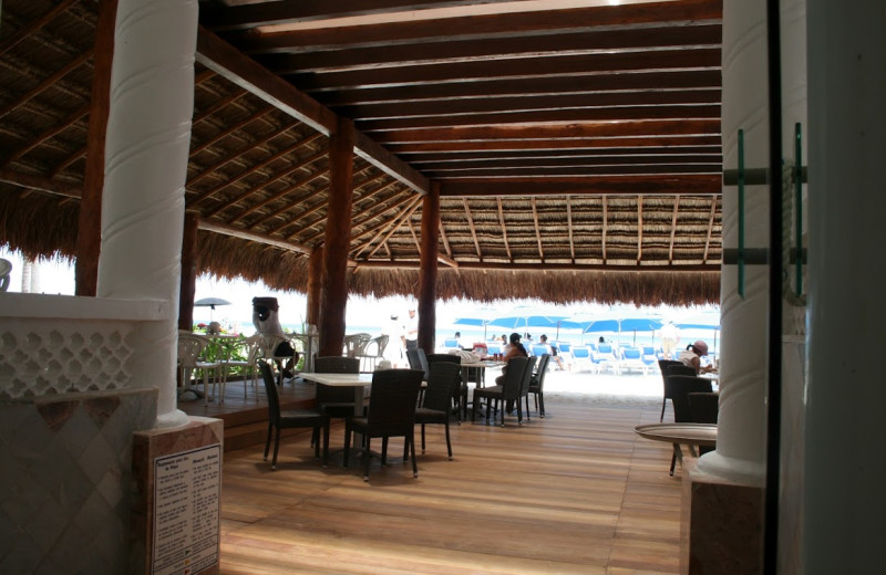 Bar view at Hotel Alhambra.