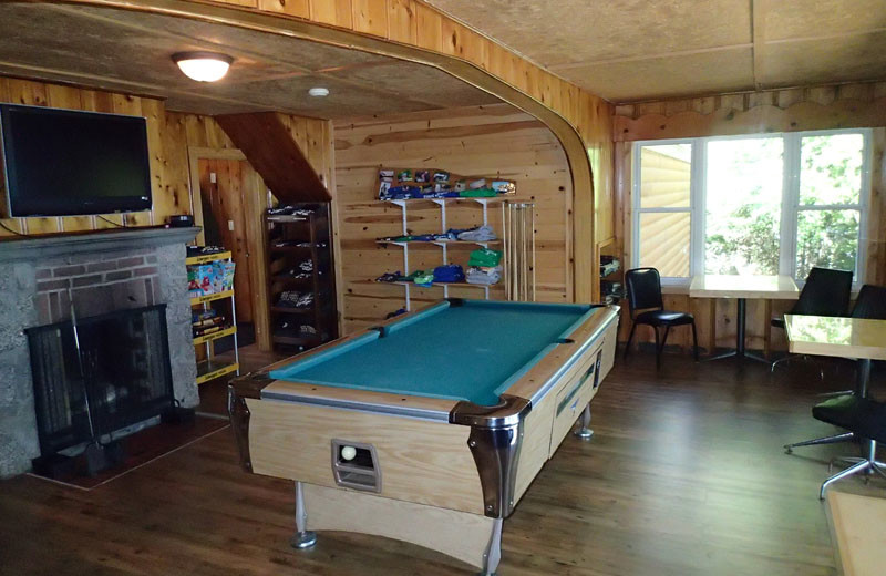 Game room at Birch Forest Lodge.