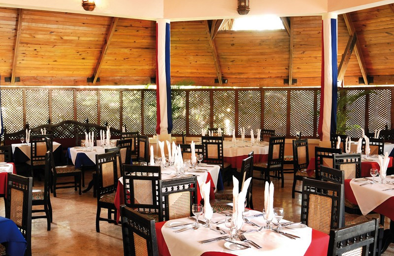 Dining Room at Barceló Capella Beach 