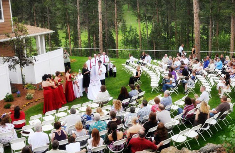 Wedding ceremony at Summer Creek Inn & Spa.