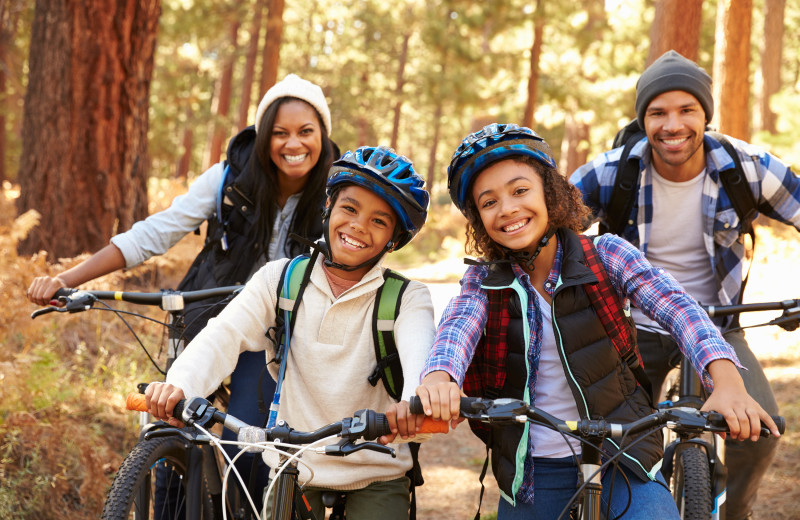 Family mountain biking at Keweenaw Mountain Lodge.