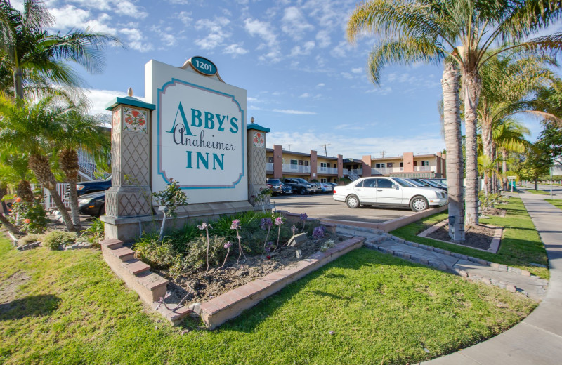 Exterior view of Abby's Anaheimer Inn.