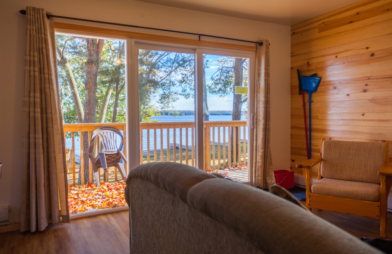 Cottage living room at Scotsman Point Cottage Resort. 