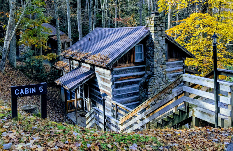 Cabin exterior at Willow Valley Resort.