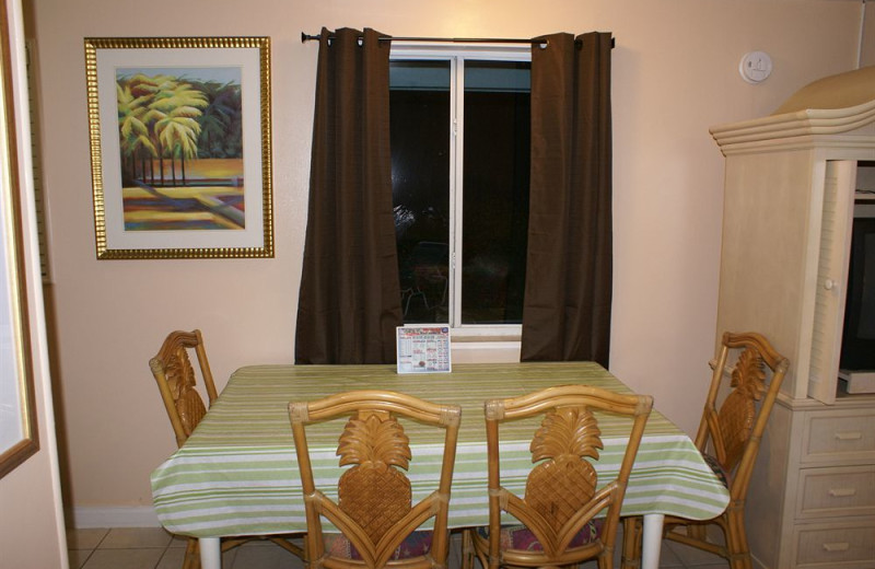 Guest room dining table at Daytona Shores Inn and Suites.