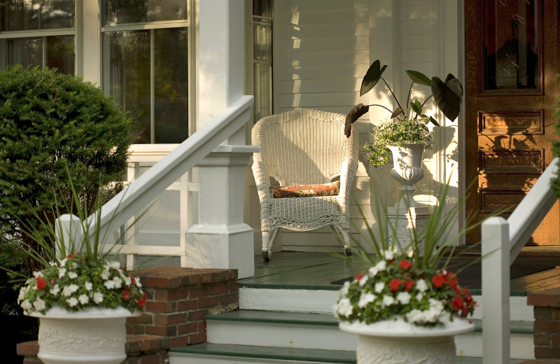 Front entrance at Maine Stay Inn & Cottages.