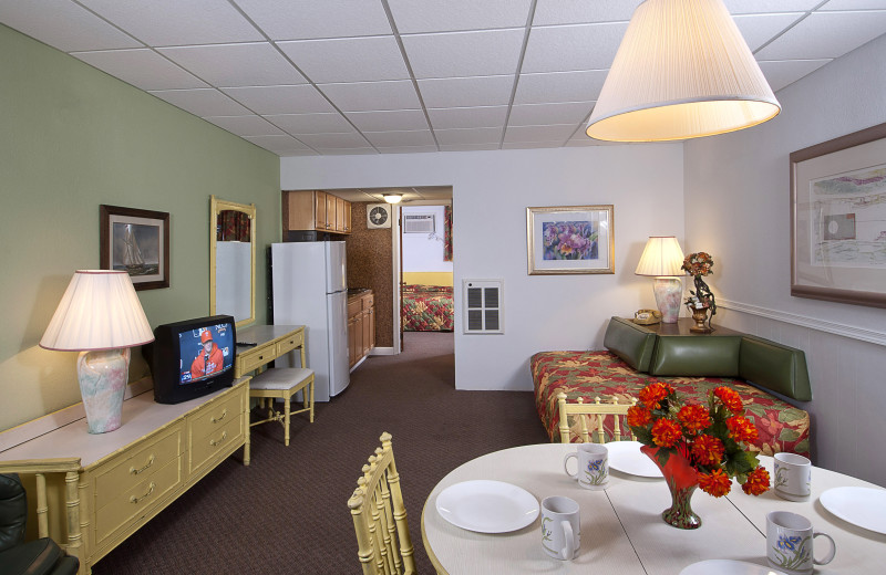 Guest suite at Aquarius Motor Inn.