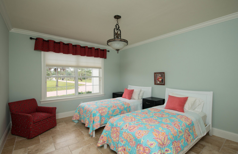 The Knickerbocker Vacation Retreat - Naples Florida Vacation Homes