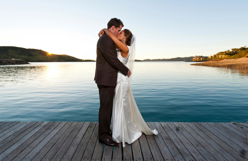 Wedding couple at Split Rock Resort & Golf Club.