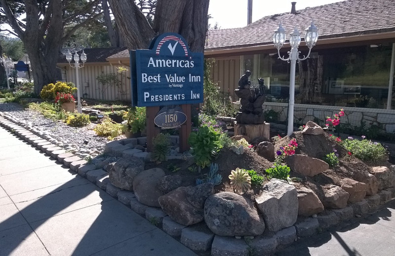 Exterior view of Americas Best Value Presidents Inn on Munras.