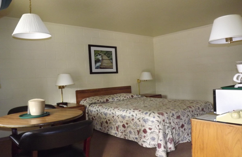 Guest room at Lariat Lodge.