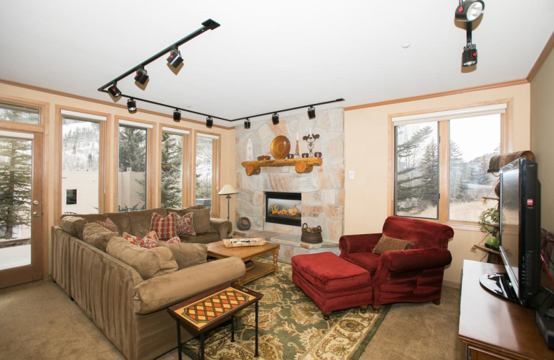 Guest living room at Sun Vail Condominiums.