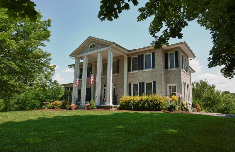 Exterior view of Steele's Tavern Manor B&B.