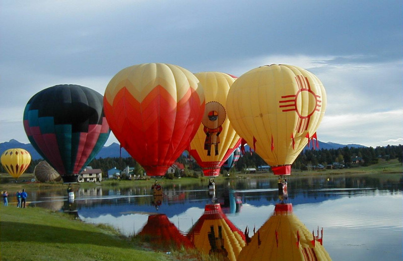 Hot air balloons at Pagosa Springs Accommodations.