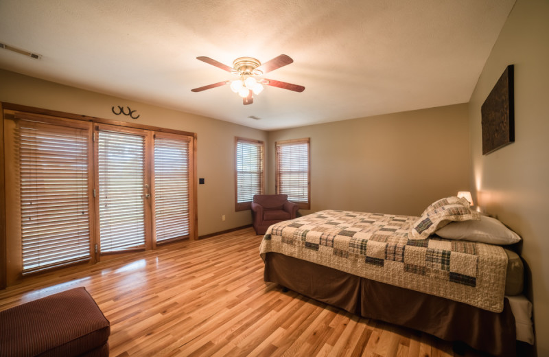 Cabin bedroom at Buffalo River Outfitters.