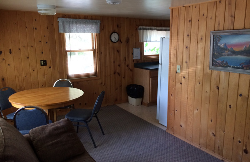 Cabin living room at Arnesen's Rocky Point Resort.