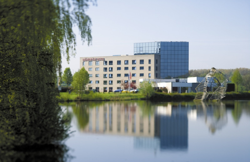 Exterior view of Mövenpick 's-Hertogenbosch Hotel.