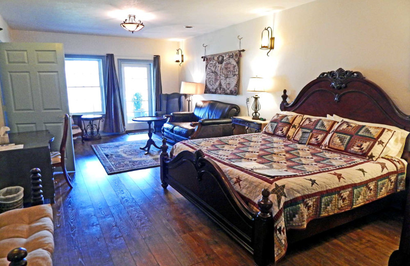 Guest room at Battlefield Bed & Breakfast.