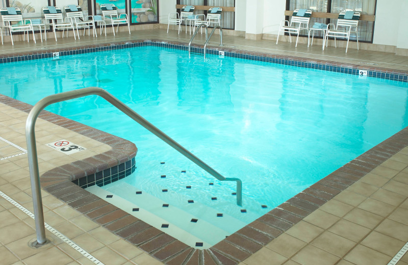 Indoor pool at Courtyard by Marriott Toledo Rossford/Perrysburg.