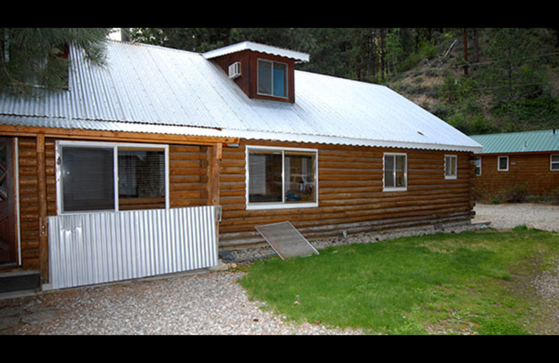 Lodge exterior at Sourdough Lodge.