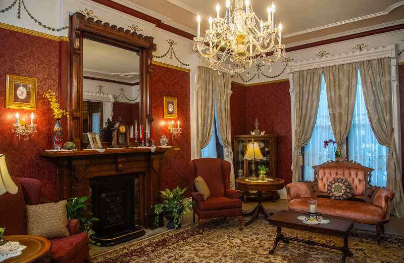 Living room at Spencer House Bed