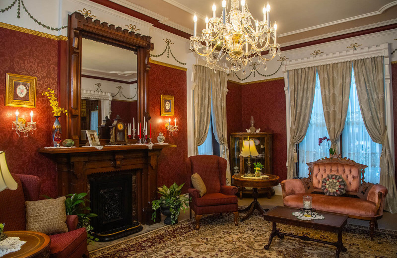 Living room at Spencer House Bed 