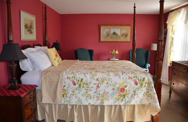 Guest room at Thornewood Inn 