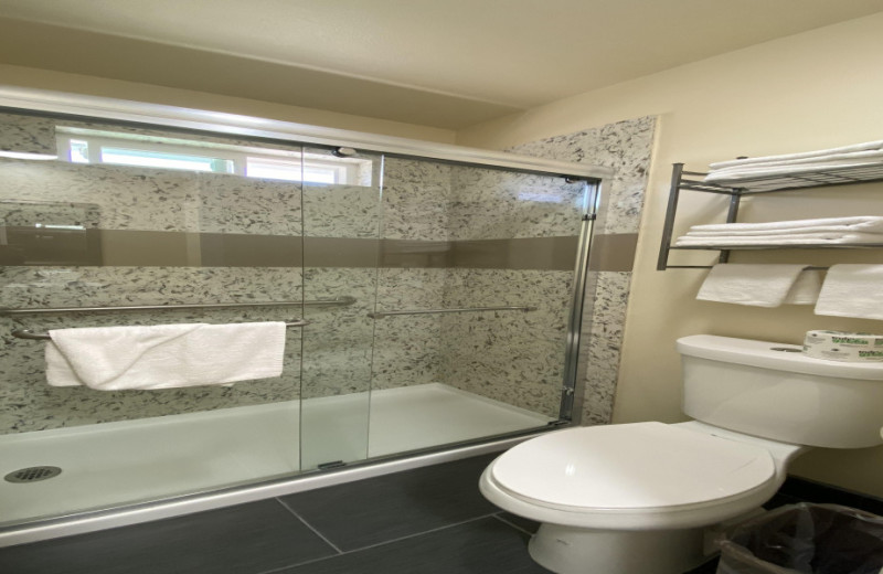 Guest bathroom at Beachwalker Inn.