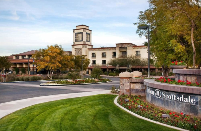 Exterior view of Hilton Scottsdale Resort & Villas.