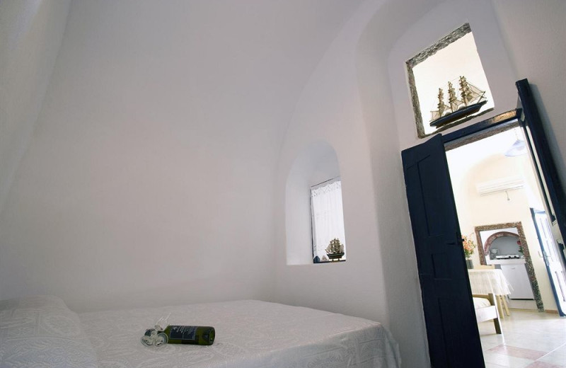 Guest room at Fotinos Houses Oia.