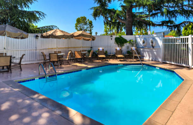 Outdoor pool at Residence Inn San Jose Campbell.