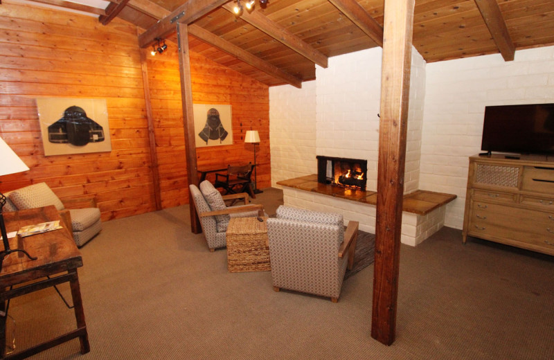 Guest room at Back Bay Inn.