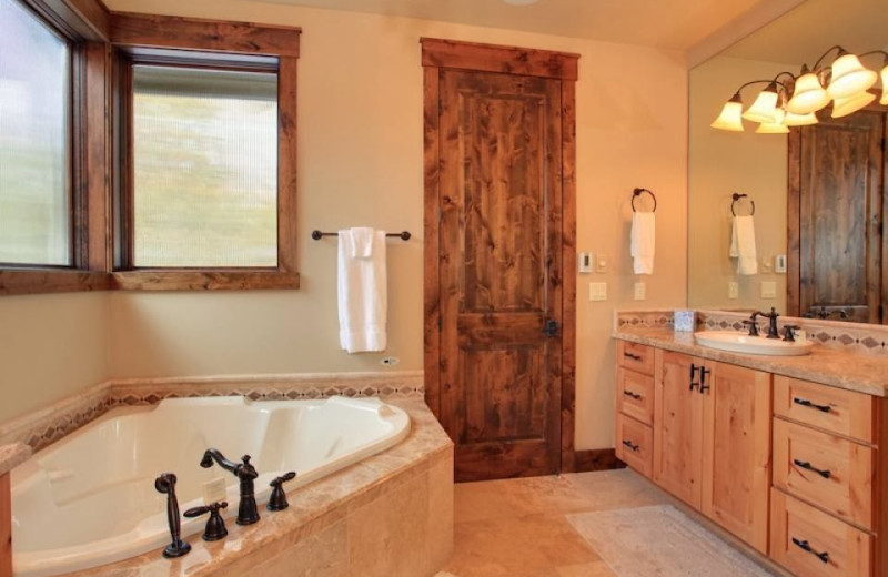 Vacation rental bathroom at Vacasa Rentals Sunriver.