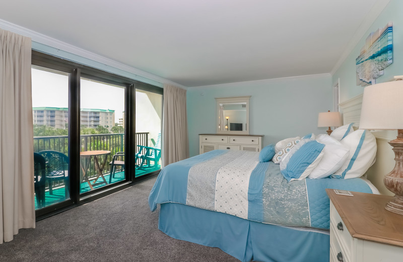 Rental bedroom at Sea Star Realty.