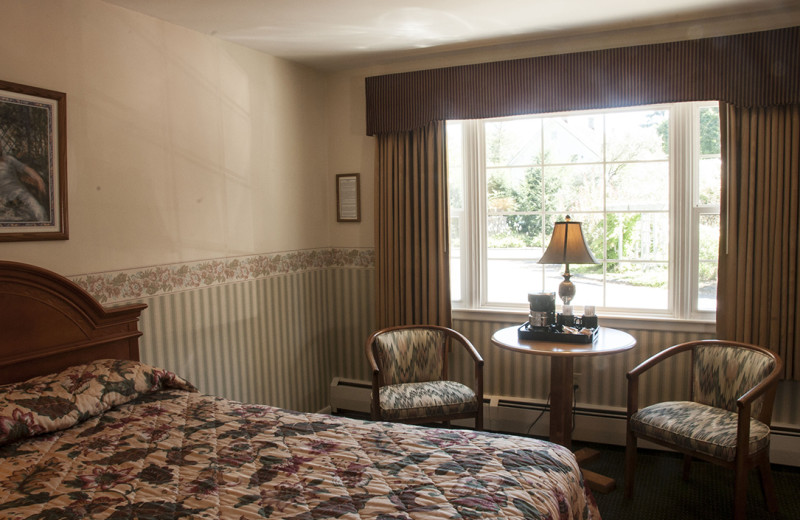 Guest bedroom at Maple Terrace Motel.