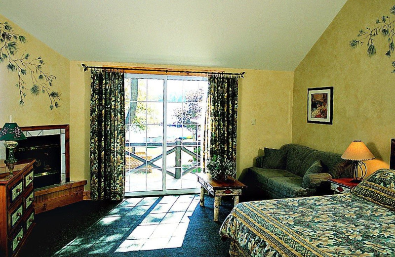 Guest room at Severn Lodge.