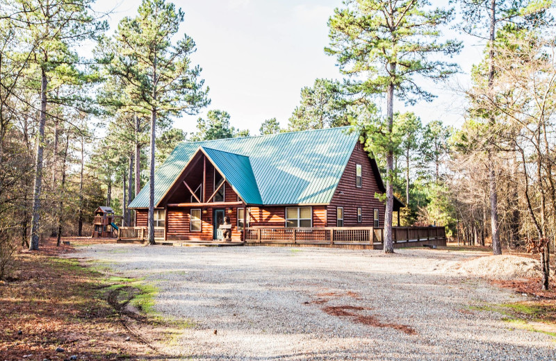 Cabin exterior at Blue Beaver Luxury Cabins.