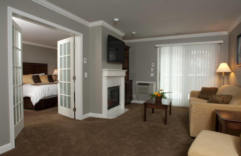 Guest room at Deadwood Gulch Gaming Resort.
