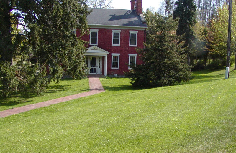 Exterior view of The 1819 Red Brick Inn B