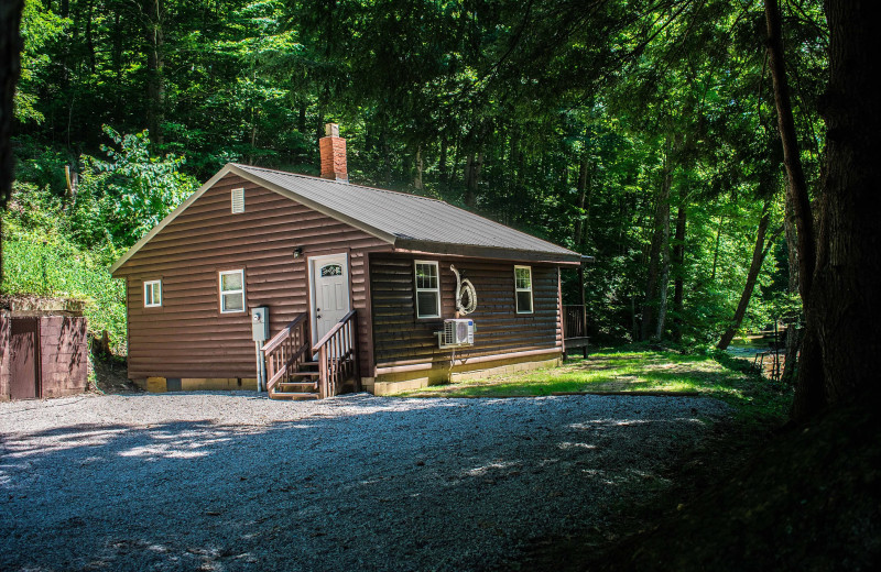 Cabin exterior at Hocking Hills Cozy Cabins.