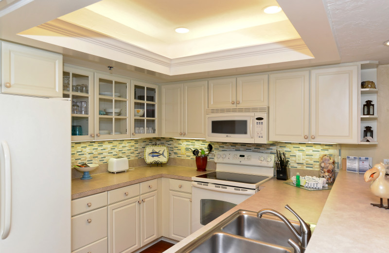 Guest kitchen at Palm Island Resort.