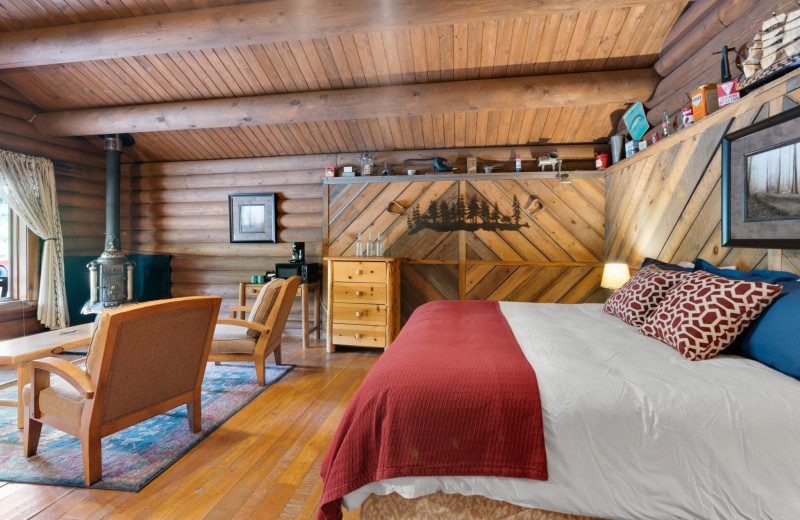 Old Post Cabin bedroom at Red Horse Mountain Ranch.