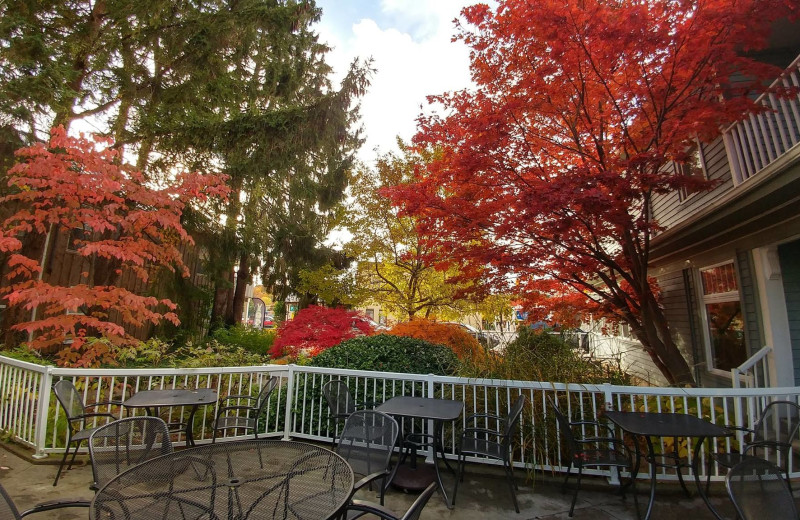 Exterior view of Kettle Creek Inn & Restaurant.