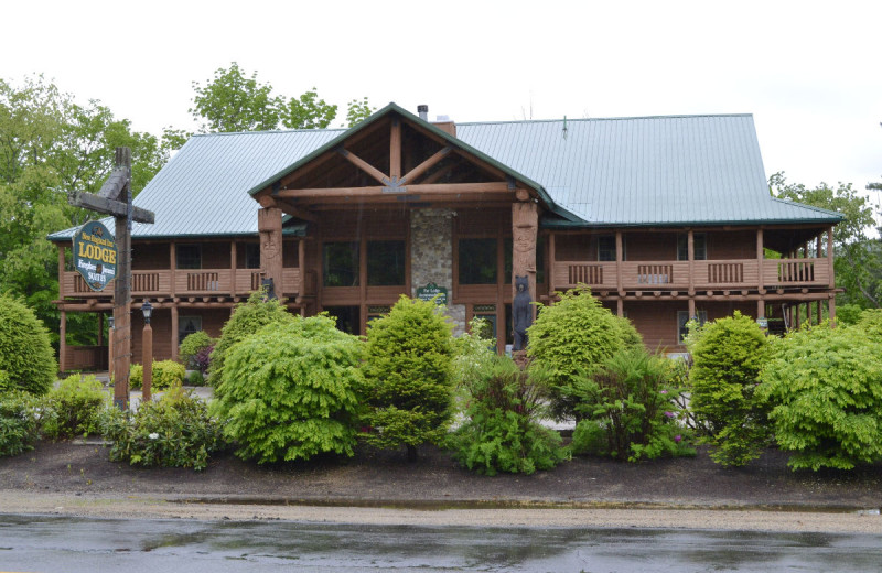 Exterior view of The New England Inn & Lodge.