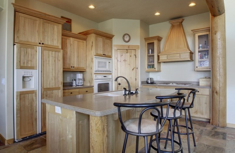 Cabin kitchen at Family Time Vacation Rentals.